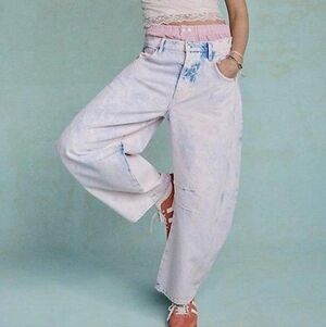 WE THE FREE PEOPLE GOOD LUCK MID RISE BARREL JEANS